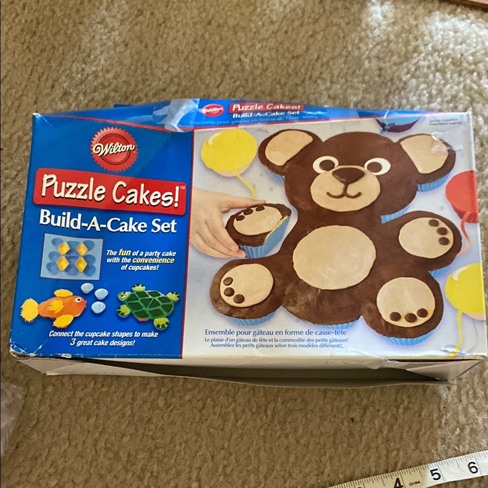 Wilton Build A Cake Set